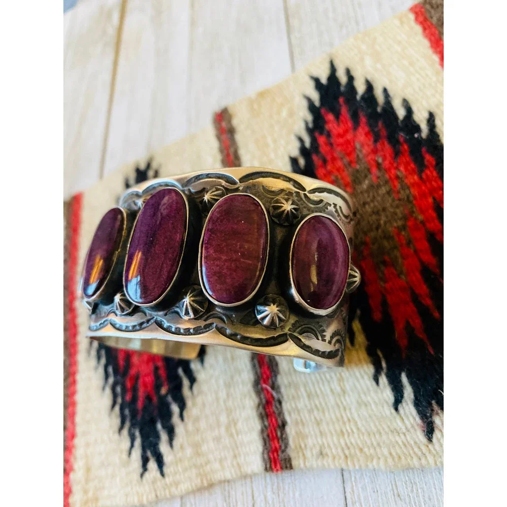 Stunning Navajo Sterling Silver & Purple Spiny Cuff Bracelet Signed - Picture 2 of 8